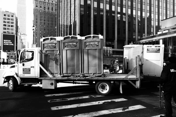 Best Porta potty rental near me  in Lake Fenton, MI